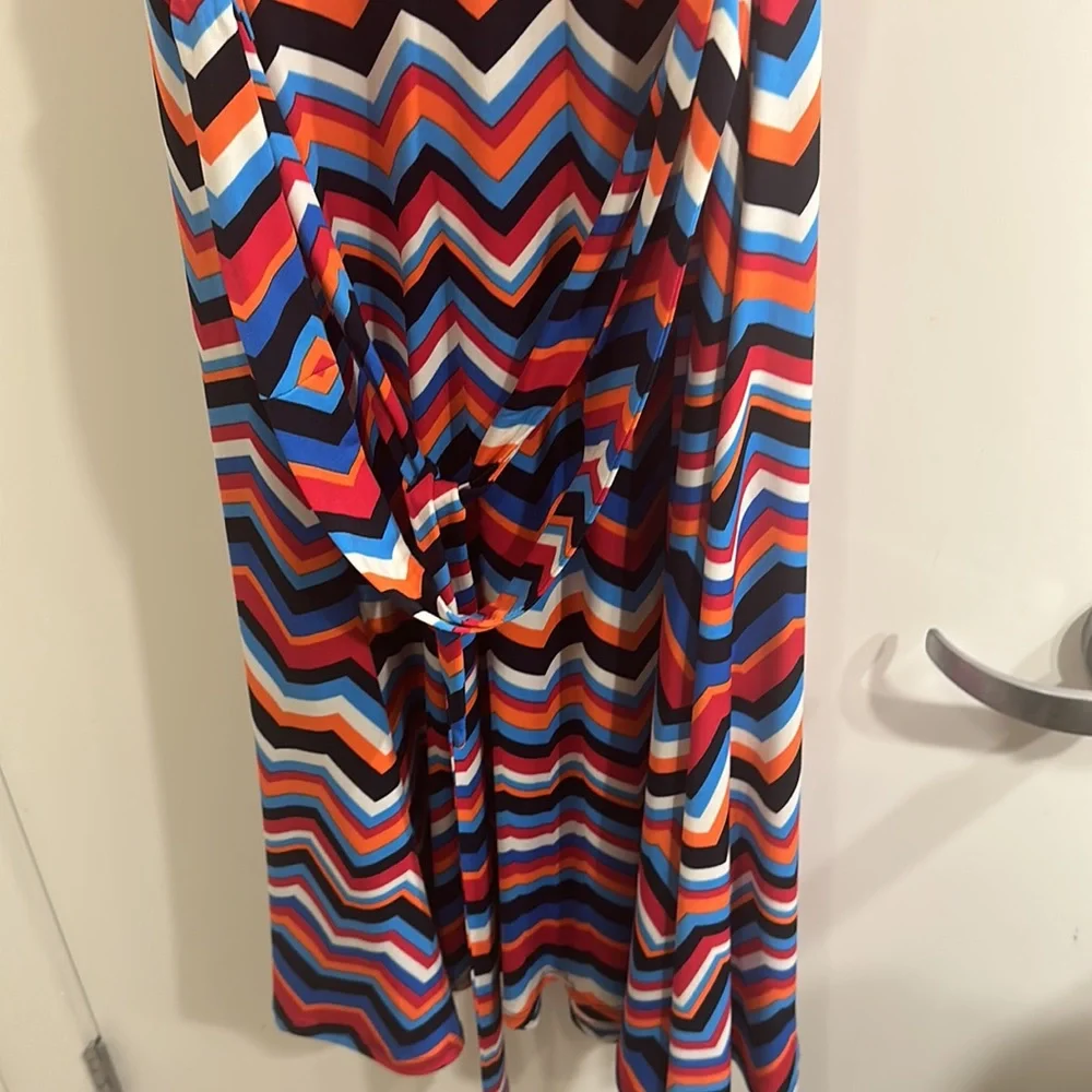 Colorful Leota Finley Jersey Faux Wrap Dress Chevron Dress, XL - Picture 4 of 6